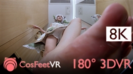 【CosFeetVR】Zoe Apr 2025 H Barefoot Trampling 8K